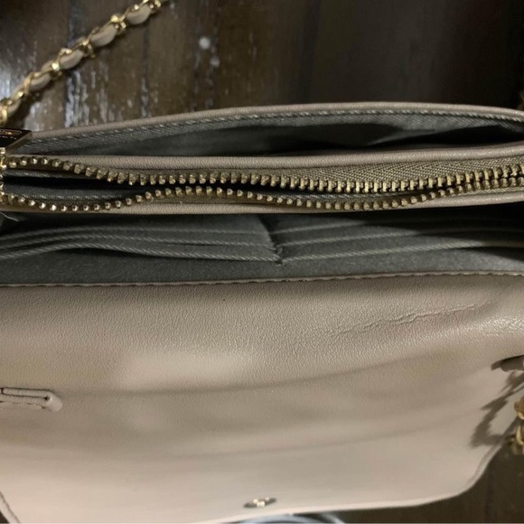 Bebe - Picture 3 of 3